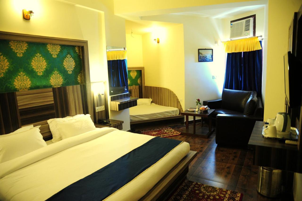 Hotel Grand Sharan Katra  Exteriér fotografie